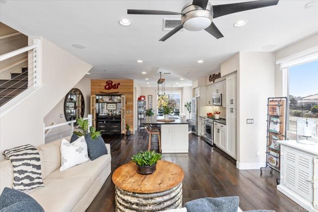 Detail Gallery Image 33 of 63 For 2517 State St, Carlsbad,  CA 92008 - 2 Beds | 2/2 Baths