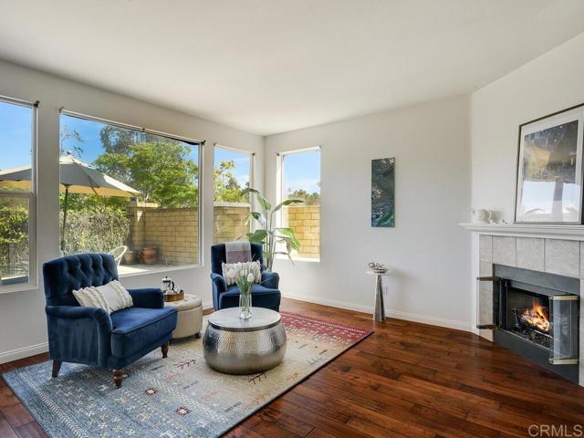 Detail Gallery Image 5 of 35 For 11615 Trailbrook Ln, San Diego,  CA 92128 - 3 Beds | 2/1 Baths