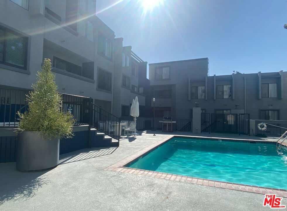 1940 N Highland Avenue #44