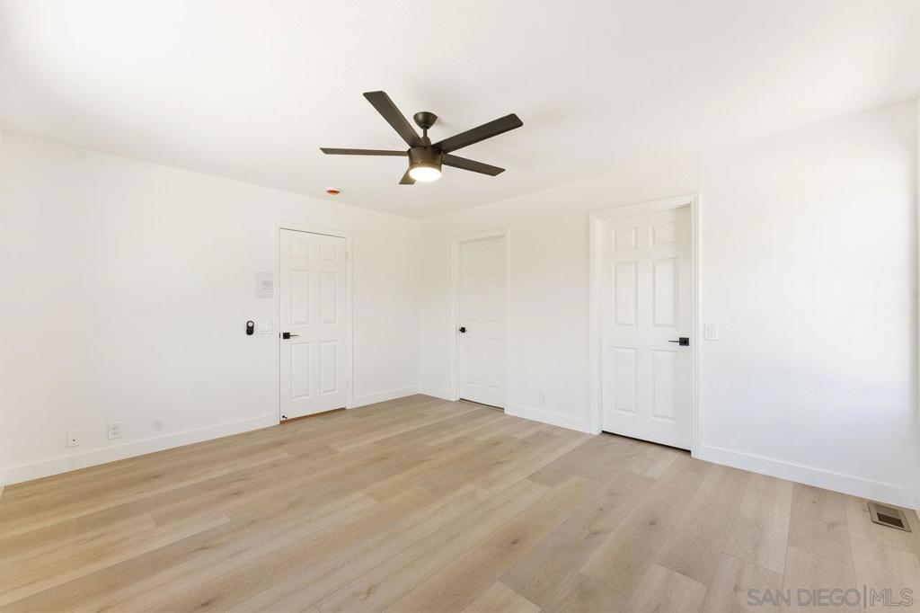 MLS #250031775SD img 23