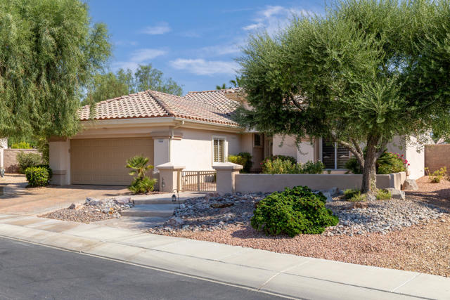 78626 Blooming Court, Palm Desert CA: https://media.crmls.org/mediaz/ba92f8d8-8fe8-4182-a19f-99f63f747850.jpg