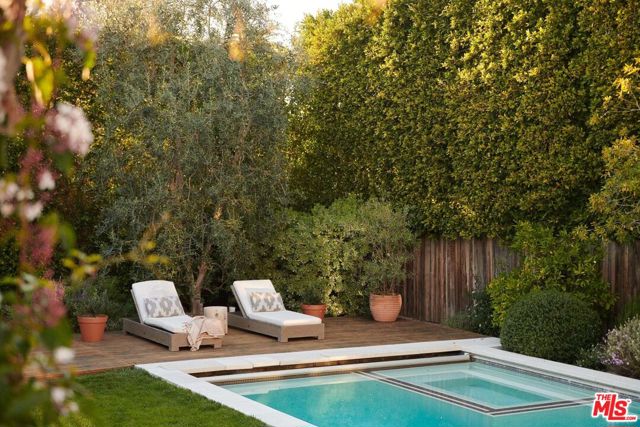 123 N Norton Avenue, Los Angeles CA: https://media.crmls.org/mediaz/ba930ebc-937a-4ccb-aa59-5a76820eb01e.jpg