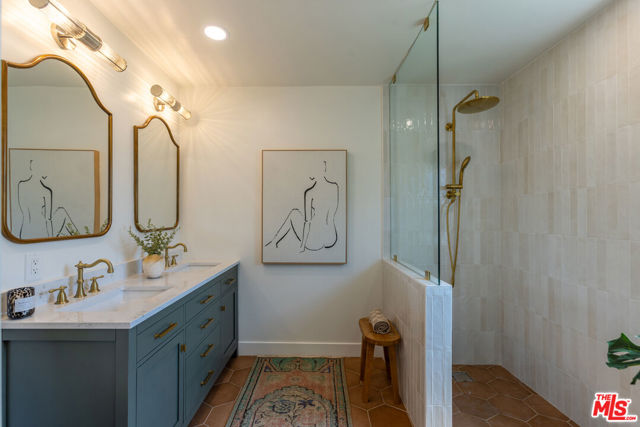 504 N Campbell Avenue, Alhambra CA: https://media.crmls.org/mediaz/ba9362cf-36f9-4277-9690-73ee17e173b0.jpg