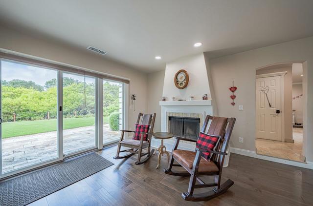 11394 Saddle Road, Monterey CA: https://media.crmls.org/mediaz/ba93d2e1-6b59-4ad3-9d2c-dbd3d261474c.jpg