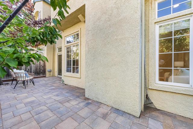 4165 Cortina Ct, Pleasanton CA: https://media.crmls.org/mediaz/ba95685e-8c61-4a12-9b87-5a7408355e74.jpg