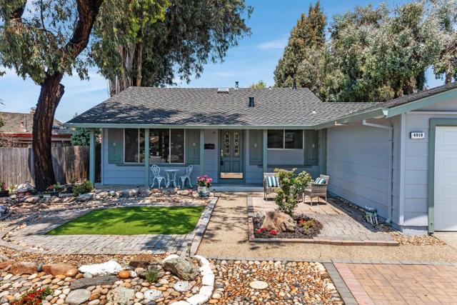 4919 Stafford Place, Newark CA: https://media.crmls.org/mediaz/ba9619db-d025-4a82-8c1f-005b9d8be483.jpg