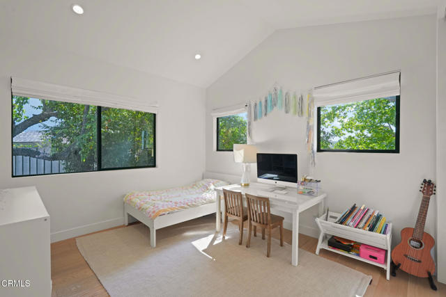 624 Camino Cerrado, South Pasadena CA: https://media.crmls.org/mediaz/ba96503d-2b47-442c-8fa9-46058ea796f8.jpg