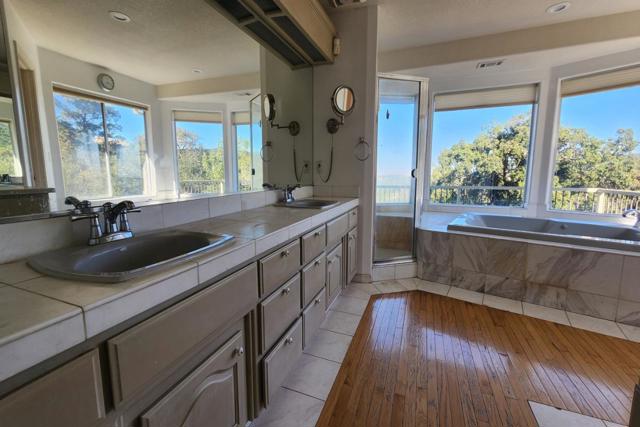 245 Heacox Road, Woodside CA: https://media.crmls.org/mediaz/ba966152-9229-413f-b707-b84b3916d543.jpg