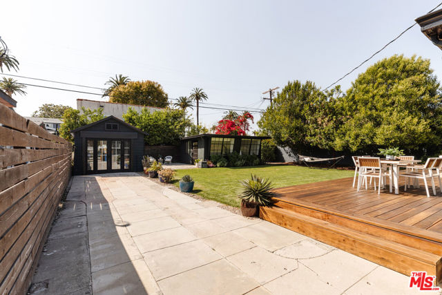 2709 S Harcourt Avenue, Los Angeles CA: https://media.crmls.org/mediaz/ba968c2b-5db1-434a-85ed-b635bc78a6c1.jpg
