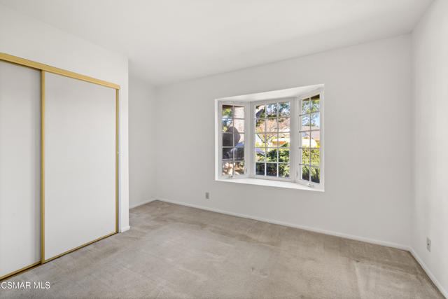 4260 Dalewood Circle, Newbury Park CA: https://media.crmls.org/mediaz/ba9742a6-3e63-4954-91a9-c0e49e242442.jpg