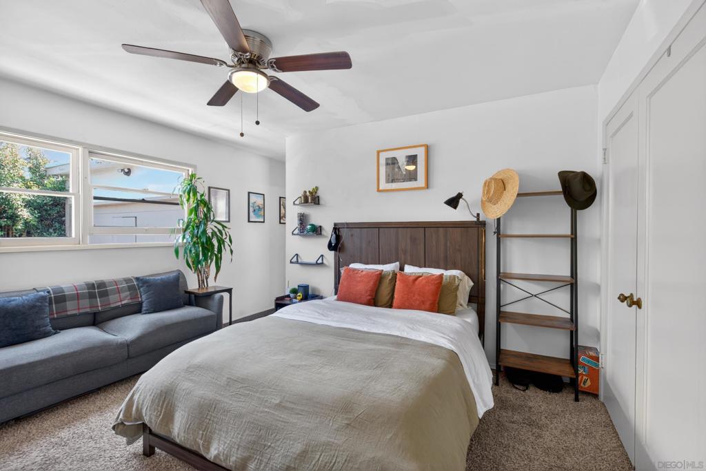 819 Law Street - photo 11