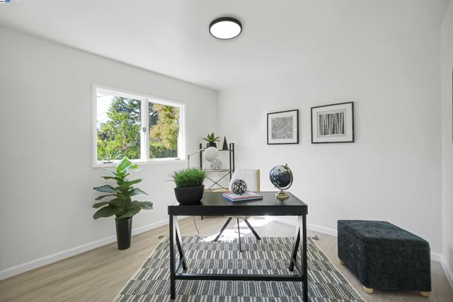 1662 Dorchester Pl, Concord CA: https://media.crmls.org/mediaz/ba98a7ba-69e3-4167-82dd-6a3dac1fdfbd.jpg