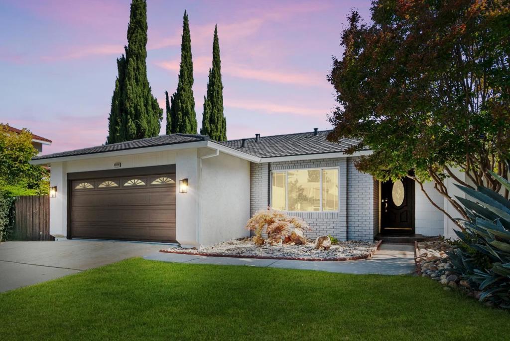 45490 Concho Court