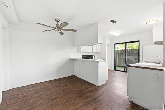 1225 N Broadway, Escondido CA: https://media.crmls.org/mediaz/ba99dddb-c7cd-435e-9433-11ce6554fbf7.jpg