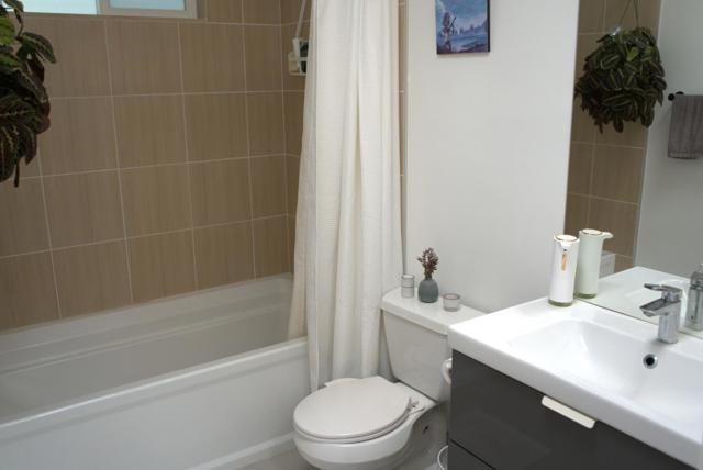 73 Leese Street, San Francisco CA: https://media.crmls.org/mediaz/ba9bbaa7-69f9-4344-a2bd-4dc3a0bf9fa7.jpg