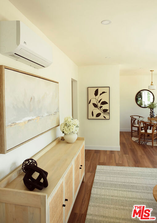 2046 S Burnside Avenue, Los Angeles CA: https://media.crmls.org/mediaz/ba9bcc98-bf24-4cba-aefb-632e6cb6ba01.jpg