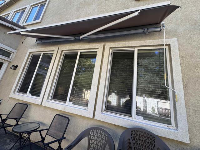 10342 Mono Ct, Stockton CA: https://media.crmls.org/mediaz/ba9c31d1-56b0-4386-81df-e2e8dc200748.jpg