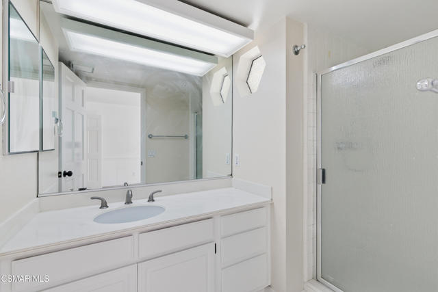 6945 Via Alba, Camarillo CA: https://media.crmls.org/mediaz/ba9cb3ff-c009-4a57-b74a-0a809b016965.jpg