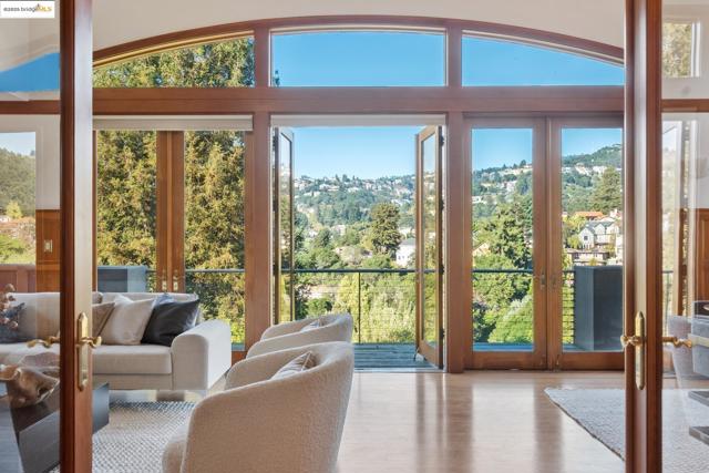 Details for 6148 Ocean View Dr, Oakland, CA 94618