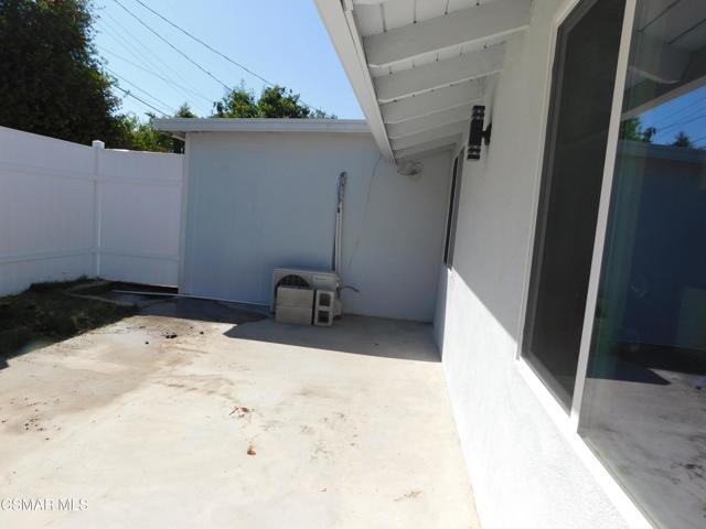 7452 Ponce Avenue, West Hills CA: https://media.crmls.org/mediaz/ba9e612c-d134-40d8-ba7c-3f1a28b0db28.jpg