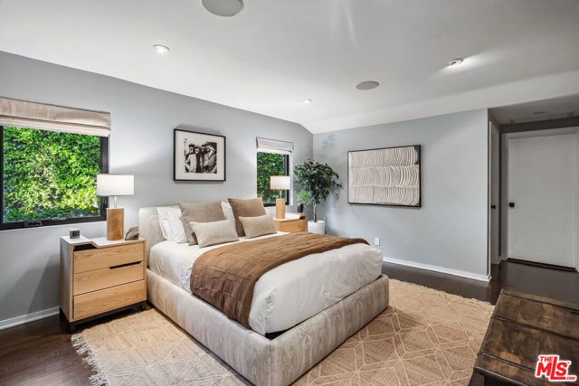 7840 Torreyson Drive, Los Angeles CA: https://media.crmls.org/mediaz/ba9e6673-a699-48b4-9016-e67bb740d32f.jpg