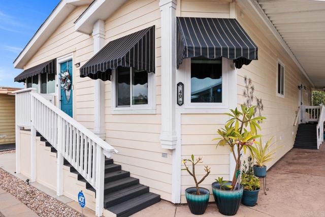 1600 E. Vista Way, Vista CA: https://media.crmls.org/mediaz/ba9eeb2c-2da2-4d81-90d3-cc97b476e8fb.jpg