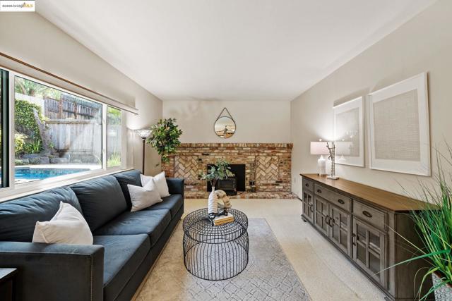 Image 21 of 60 For 921 Rock Canyon Cir