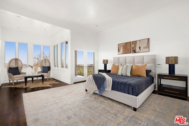 6 Bed Home for Sale in Los Angeles, California