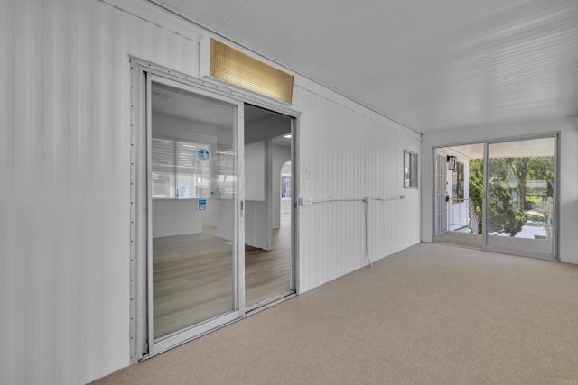 1120 Pepper Dr, El Cajon CA: https://media.crmls.org/mediaz/baa094a3-e310-45ab-8099-46b7f2485c0e.jpg