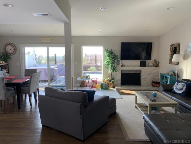 6690 Amberly Street, San Diego CA: https://media.crmls.org/mediaz/baa141e4-6d88-491e-8275-1a5a9d336259.jpg