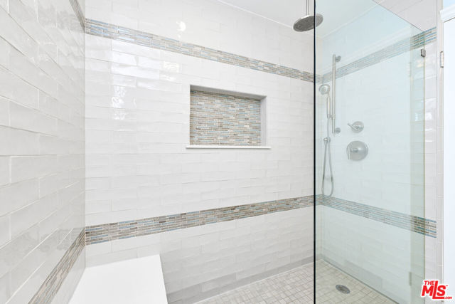 8828 Pershing Drive, Playa del Rey CA: https://media.crmls.org/mediaz/baa2aff8-3ec5-4c37-88cf-c05245fe9dbd.jpg