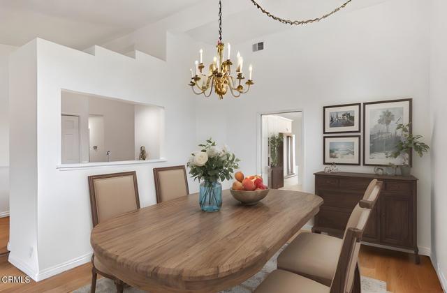 6861 Aviano Drive, Camarillo CA: https://media.crmls.org/mediaz/baa358eb-e1c0-40de-807d-07e2e931afb9.jpg