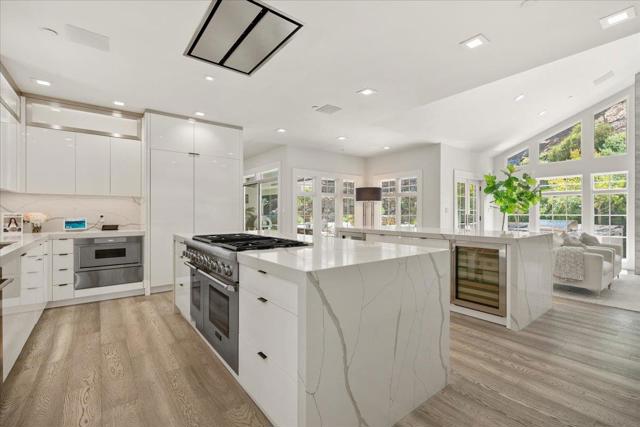 Image 21 of 81 For 17203 Deer Park Road