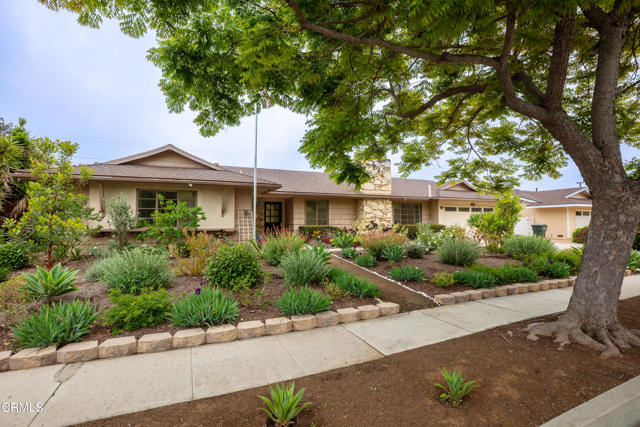 Detail Gallery Image 1 of 1 For 1572 Dover Ave, Thousand Oaks,  CA 91360 - 6 Beds | 3 Baths