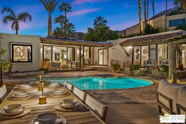 370 W Crestview Drive, Palm Springs, CA 92264