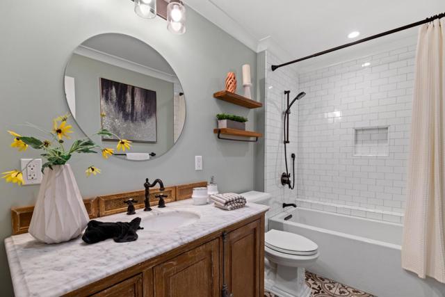 3729 Laurel Way, Redwood City CA: https://media.crmls.org/mediaz/baa5eb6d-3c1f-4e02-881a-92ac2e1cc233.jpg
