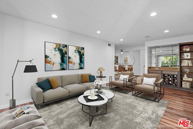7211 Raintree Circle, Culver City CA: https://media.crmls.org/mediaz/baa81c36-a87a-482c-9424-94cae7be8b92.jpg