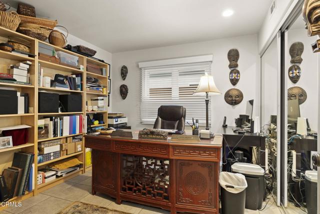 2666 Bayshore Avenue, Ventura CA: https://media.crmls.org/mediaz/baa8d1b0-90b8-4611-a60b-40cd78af4859.jpg
