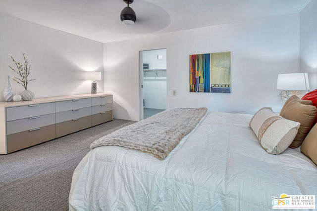 70120 Frank Sinatra Drive, Rancho Mirage CA: https://media.crmls.org/mediaz/baa96136-6d74-4590-84d7-f0a649f93c9b.jpg