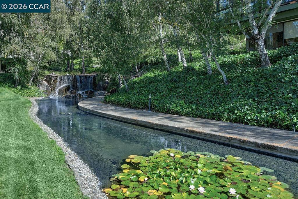 3142 Rossmoor Pkwy #2