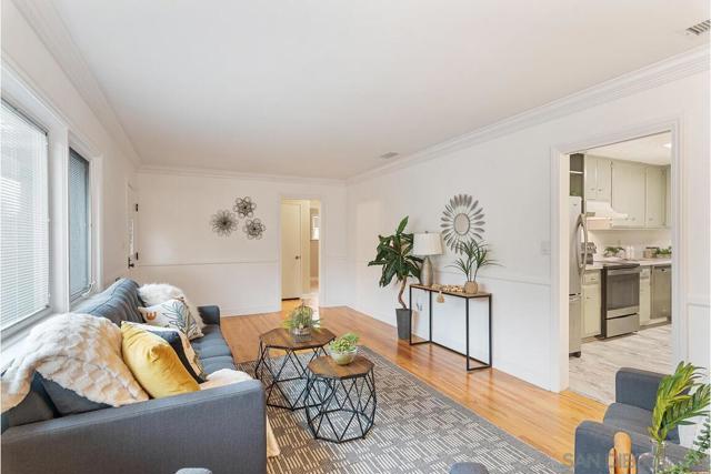 4452 Revillo Dr, San Diego CA: https://media.crmls.org/mediaz/baacd17d-0cc3-466b-a9fd-37fcabd3482d.jpg