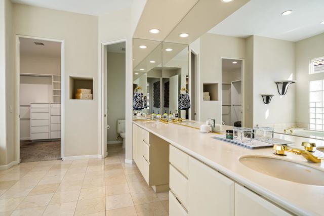 443 Tomahawk Drive, Palm Desert CA: https://media.crmls.org/mediaz/baad1c8b-e54f-49bc-9cf2-cad96604100b.jpg