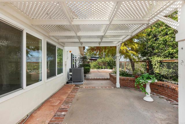 Detail Gallery Image 9 of 62 For 9118 Pimpernel Dr, San Diego,  CA 92129 - 4 Beds | 2 Baths