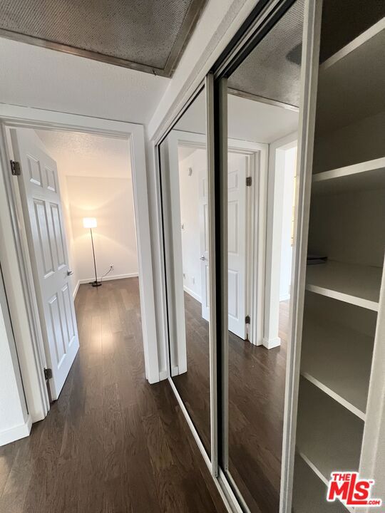 141 S Clark Drive, West Hollywood CA: https://media.crmls.org/mediaz/baadc4de-ab64-4482-b015-72370ac0afd7.jpg