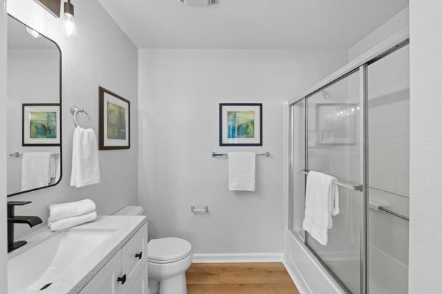 401 Baltic Circle, Redwood City CA: https://media.crmls.org/mediaz/baadf06d-8f0d-4bec-9745-ac46fcf726cd.jpg
