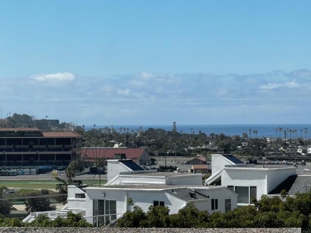 Detail Gallery Image 1 of 1 For 371 Longden Ln, Solana Beach,  CA 92075 - 2 Beds | 2/1 Baths