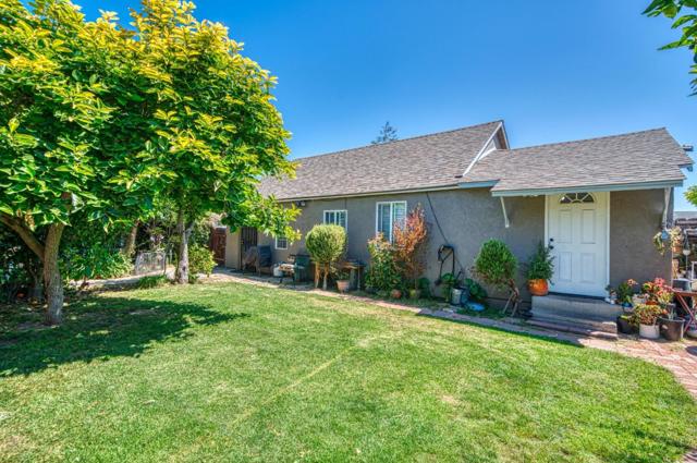 1117 Garner Avenue, Salinas CA: https://media.crmls.org/mediaz/baae63ba-3db9-44cc-a65d-dcdefc624646.jpg