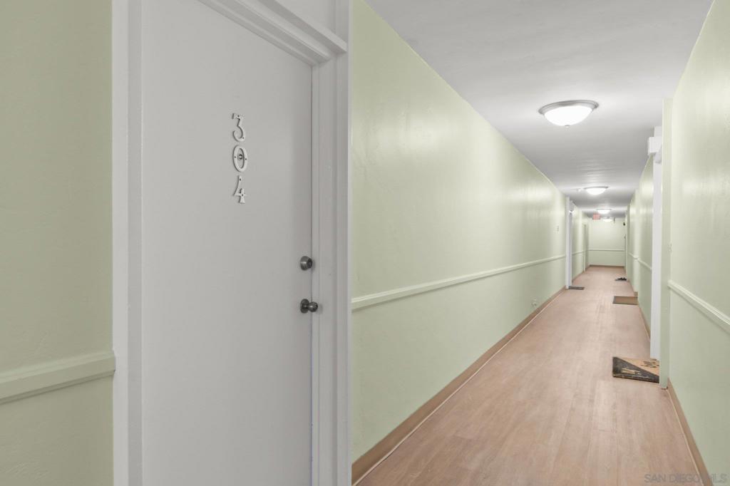 1907 Robinson Ave - photo 3