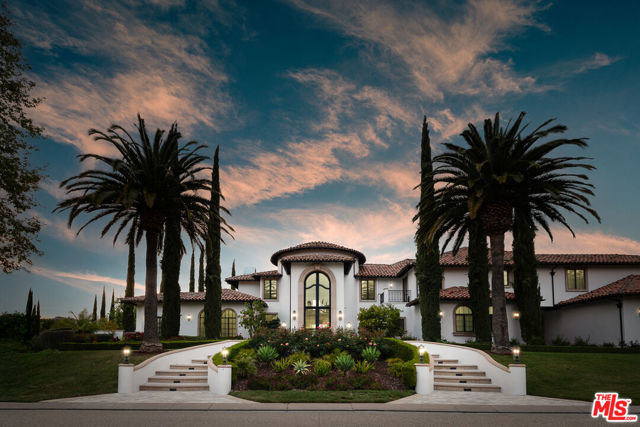 25201 Prado Del Misterio, Calabasas CA: https://media.crmls.org/mediaz/baaec2c0-ec16-4e7b-b476-1fc02179faad.jpg