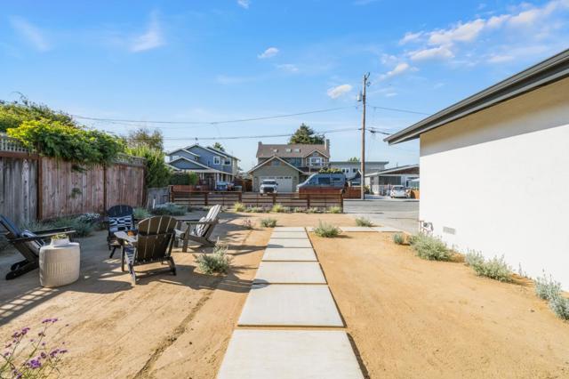 421 Oxford Way, Santa Cruz CA: https://media.crmls.org/mediaz/baaf4646-dc5a-4895-8738-1fbeb5b597f9.jpg